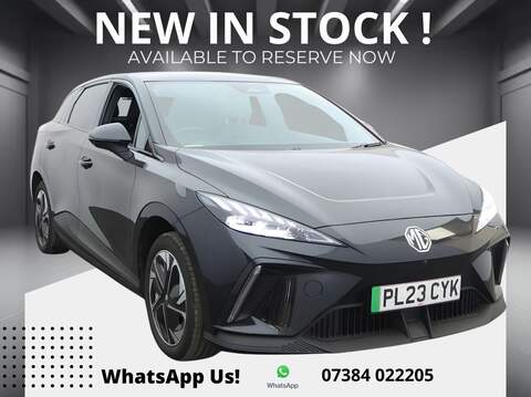 MG MG4 39kWh Tekna Hatchback 5dr Electric Auto (150 ps)