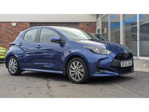 Toyota Yaris Pro Performance 58kWh Life Hatchback 5dr Electric Auto (204 ps)