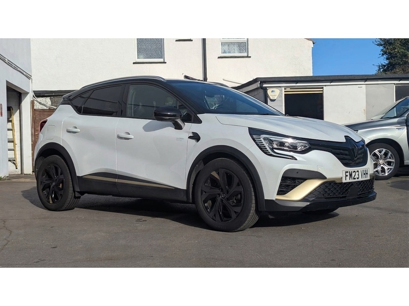 Renault Captur 1.6 E-TECH 9.8kWh E-Tech engineered SUV 5dr Petrol Plug-in Hybrid Auto Euro 6 (s/s) (160 ps) - U11575
