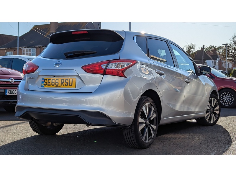 Nissan Pulsar 1.2 DIG-T N-Connecta Hatchback 5dr Petrol Manual Euro 6 (s/s) (115 ps) - U11578