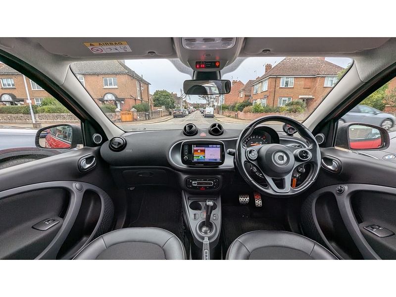 Smart forfour 0.9T BRABUS (Premium Plus) Hatchback 5dr Petrol Tw Hatchback 0.9 Automatic Petrol - U11583