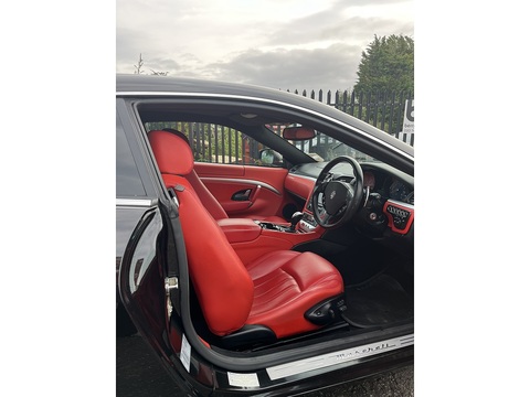 4.2 V8 Coupe 2dr Petrol Auto Euro 4 (405 ps)