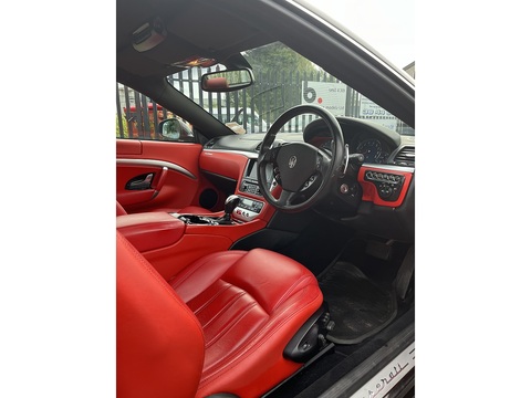 4.2 V8 Coupe 2dr Petrol Auto Euro 4 (405 ps)