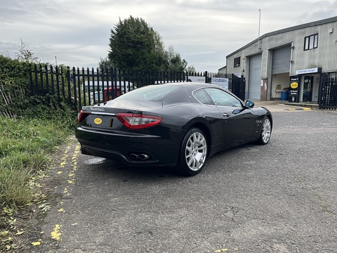 4.2 V8 Coupe 2dr Petrol Auto Euro 4 (405 ps)