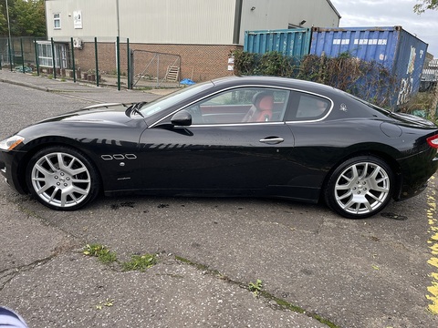 4.2 V8 Coupe 2dr Petrol Auto Euro 4 (405 ps)