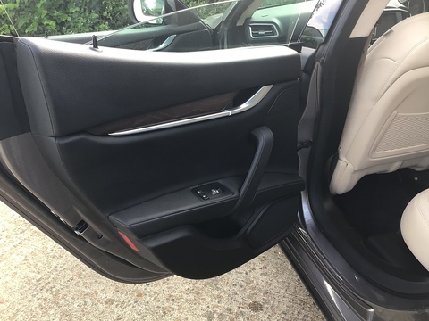 3.0 V6 Saloon 4dr Petrol ZF Euro 5 (330 ps)