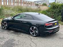 Everyday super :Audi RS5 Coupé 2.9 TFSI V6 Quattro Tiptronic - Mythos Black Metallic