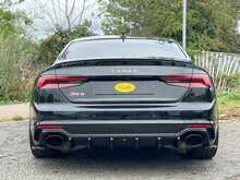 Everyday super :Audi RS5 Coupé 2.9 TFSI V6 Quattro Tiptronic - Mythos Black Metallic