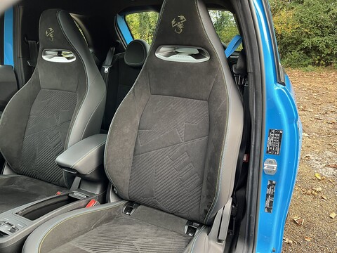 42kWh Scorpionissima Hatchback 3dr Electric Auto (155 ps)