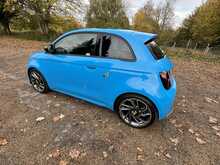 Abarth 500e Scorpionissima 