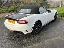 Abarth 124 Spider Corsa – Turin White