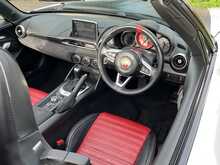 Abarth 124 Spider Corsa – Turin White