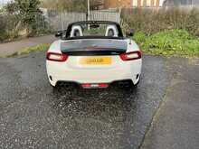 Abarth 124 Spider Corsa – Turin White