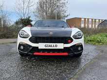 Abarth 124 Spider Corsa – Turin White