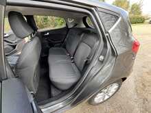 Ford Fiesta T EcoBoost MHEV Titanium 
