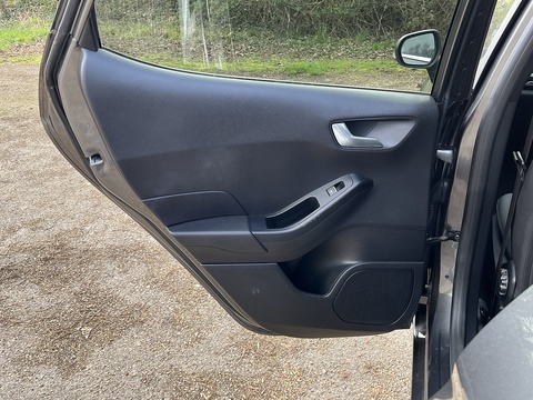 1.0T EcoBoost MHEV Titanium Hatchback 5dr Petrol Manual Euro 6 (s/s) (125 ps)