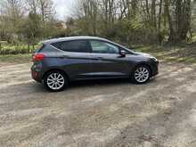 Ford Fiesta T EcoBoost MHEV Titanium 