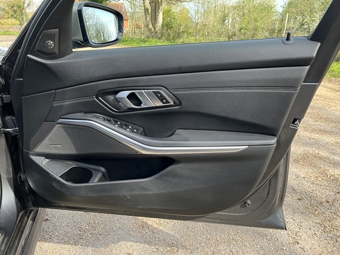 3.0 M340i MHT Saloon 4dr Petrol Hybrid Auto xDrive Euro 6 (s/s) (374 ps)