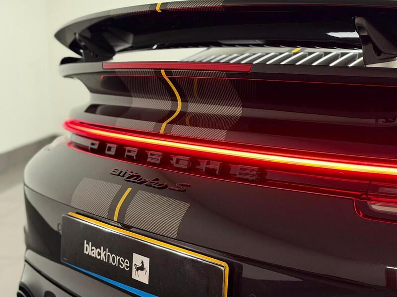 Porsche 911 T 992 Turbo S - U400056522