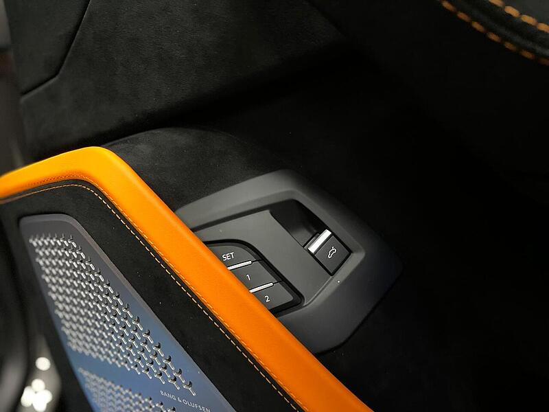 Lamborghini Urus V8 BiTurbo Performante - U400058300