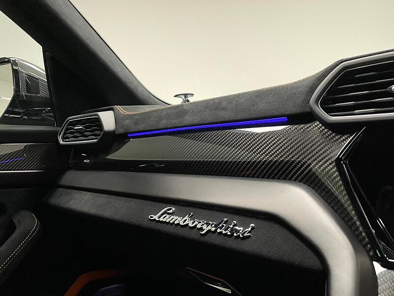 Lamborghini Urus V8 BiTurbo Performante - U400058300