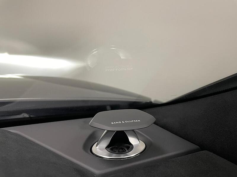 Lamborghini Urus V8 BiTurbo Performante - U400058300