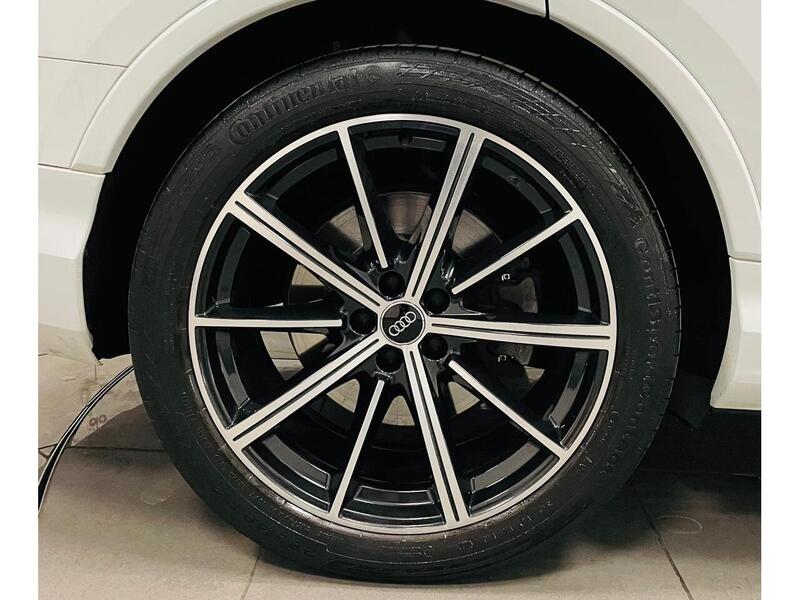 Audi Q7 TDI V6 Black Edition - U400058442