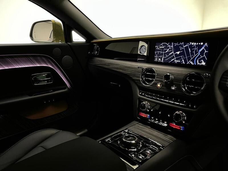 Rolls-Royce Spectre  - U400058544