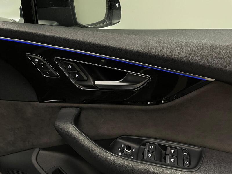 Audi Q7 TDI V6 Black Edition - U400058839