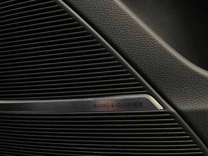 Audi Q7 TDI V6 Black Edition - U400058839