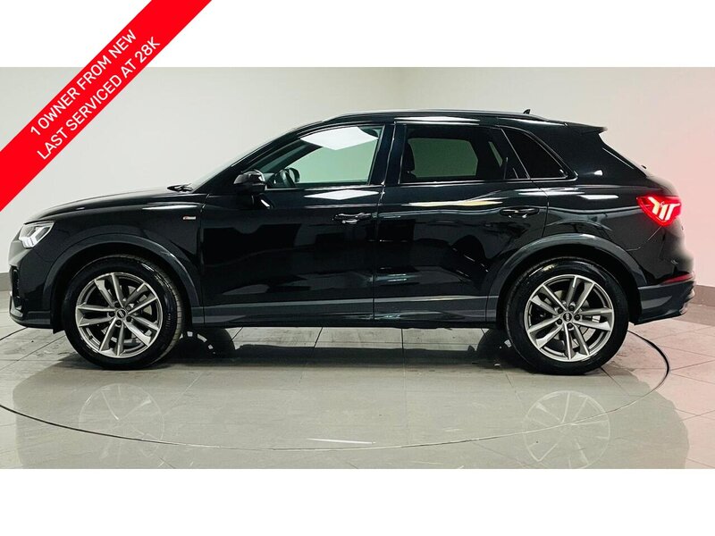 Audi Q3 TFSI Black Edition - U400058911