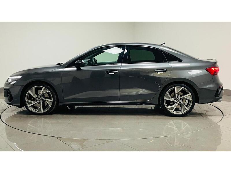 Audi S3 TFSI Black Edition - U400058919