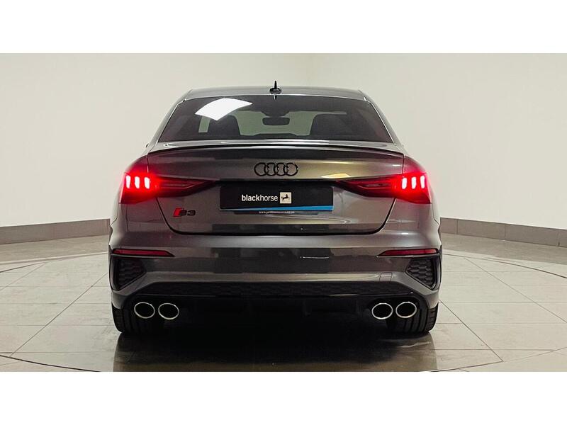 Audi S3 TFSI Black Edition - U400058919