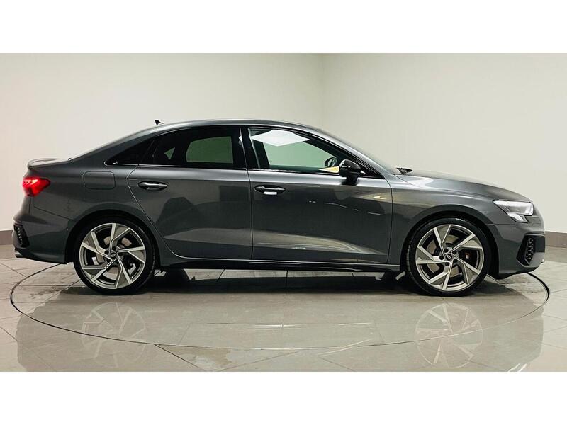 Audi S3 TFSI Black Edition - U400058919