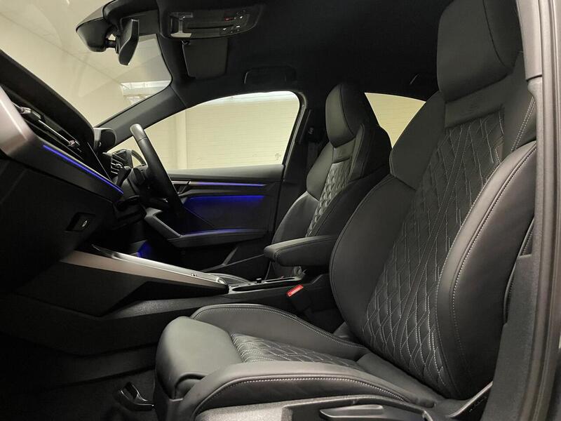 Audi S3 TFSI Black Edition - U400058919