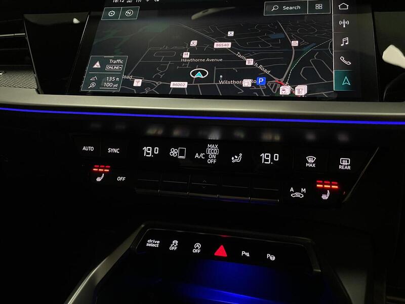 Audi S3 TFSI Black Edition - U400058919