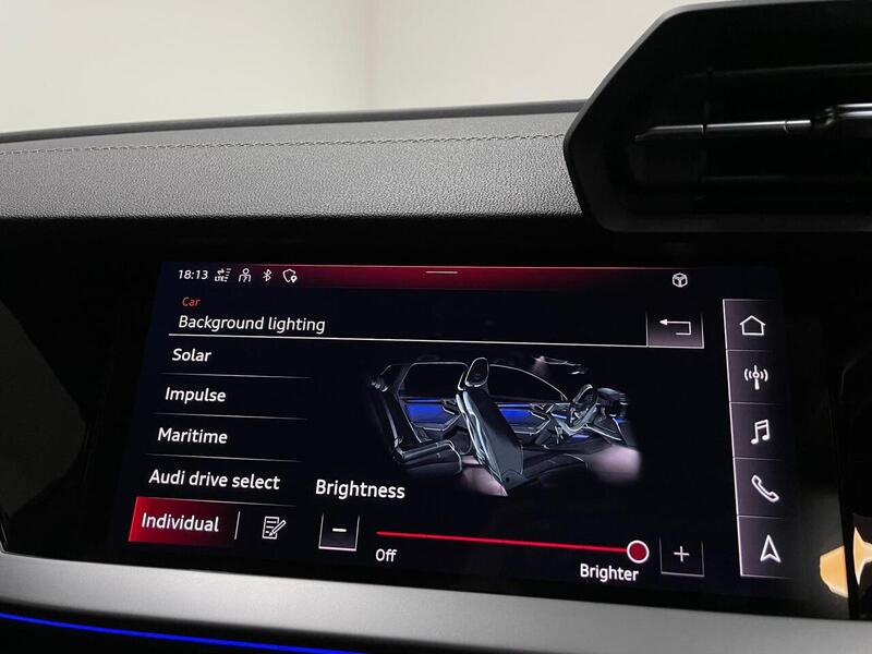 Audi S3 TFSI Black Edition - U400058919