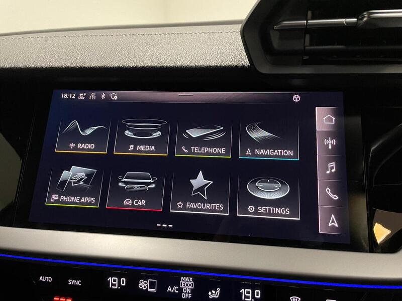 Audi S3 TFSI Black Edition - U400058919