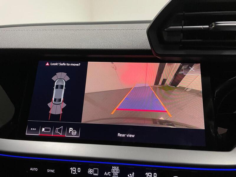 Audi S3 TFSI Black Edition - U400058919