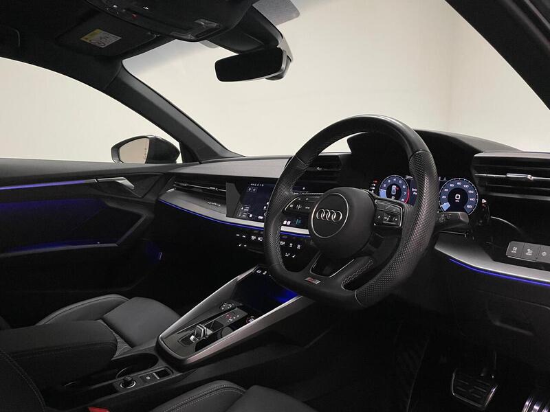 Audi S3 TFSI Black Edition - U400058919