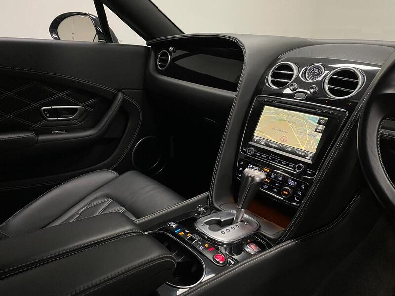 Bentley Continental V8 GTC S - U400058960