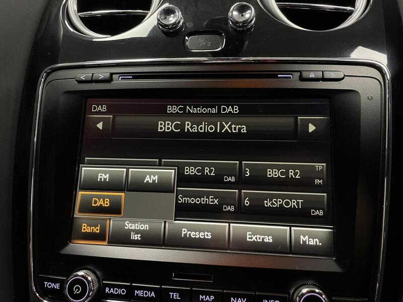 Bentley Continental V8 GTC S - U400058960