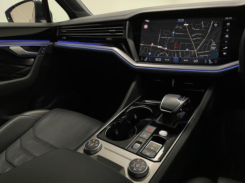 Volkswagen Touareg V6 TSI eHybrid R - U400059027