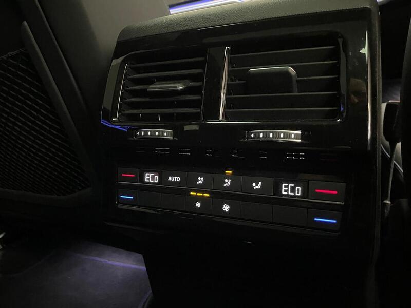 Volkswagen Touareg V6 TSI eHybrid R - U400059027