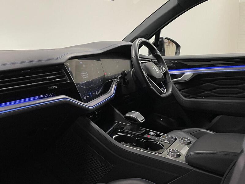 Volkswagen Touareg V6 TSI eHybrid R - U400059027