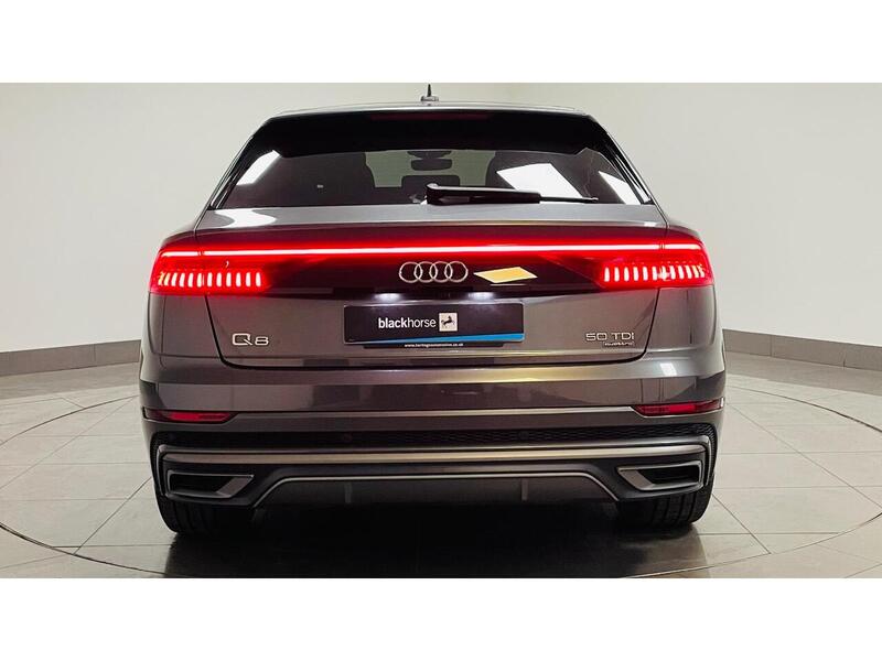 Audi Q8 TDI V6 S line - U400059040