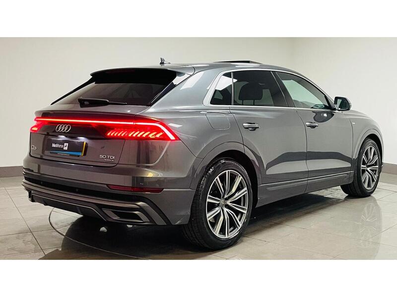 Audi Q8 TDI V6 S line - U400059040