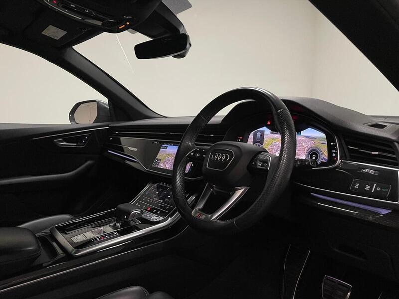 Audi Q8 TDI V6 S line - U400059040