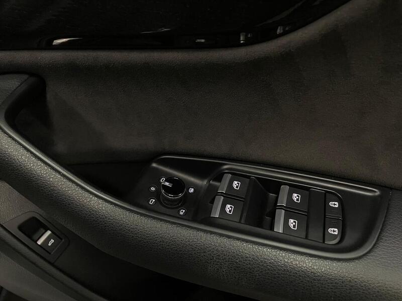 Audi Q8 TDI V6 S line - U400059040