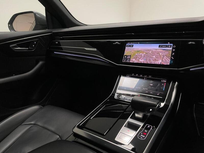 Audi Q8 TDI V6 S line - U400059040